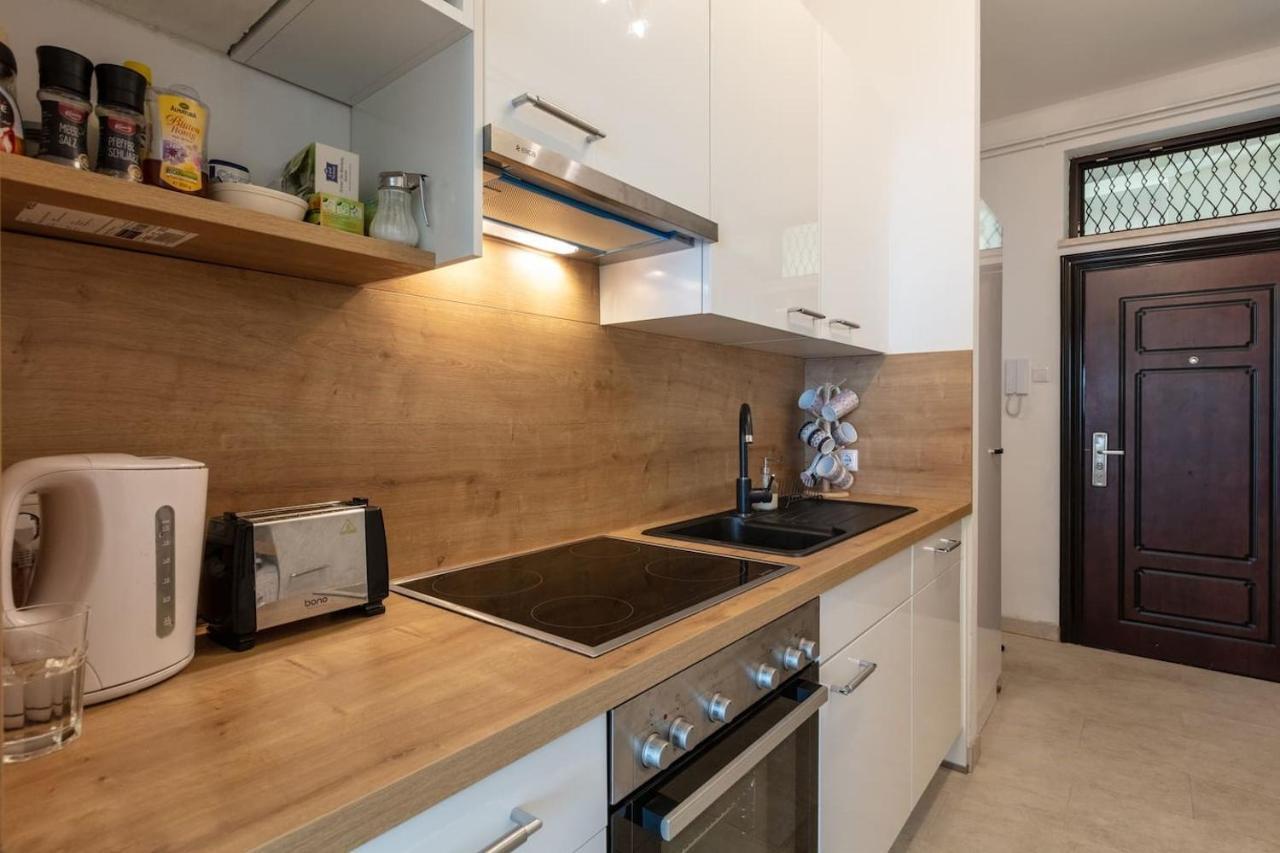 Sunny Renovated Apartment Close To Downtown เวียนนา ภายนอก รูปภาพ