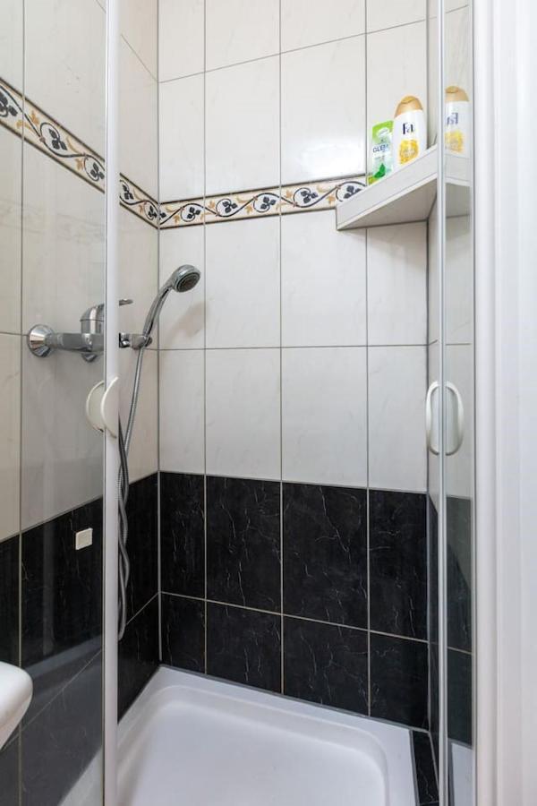 Sunny Renovated Apartment Close To Downtown เวียนนา ภายนอก รูปภาพ